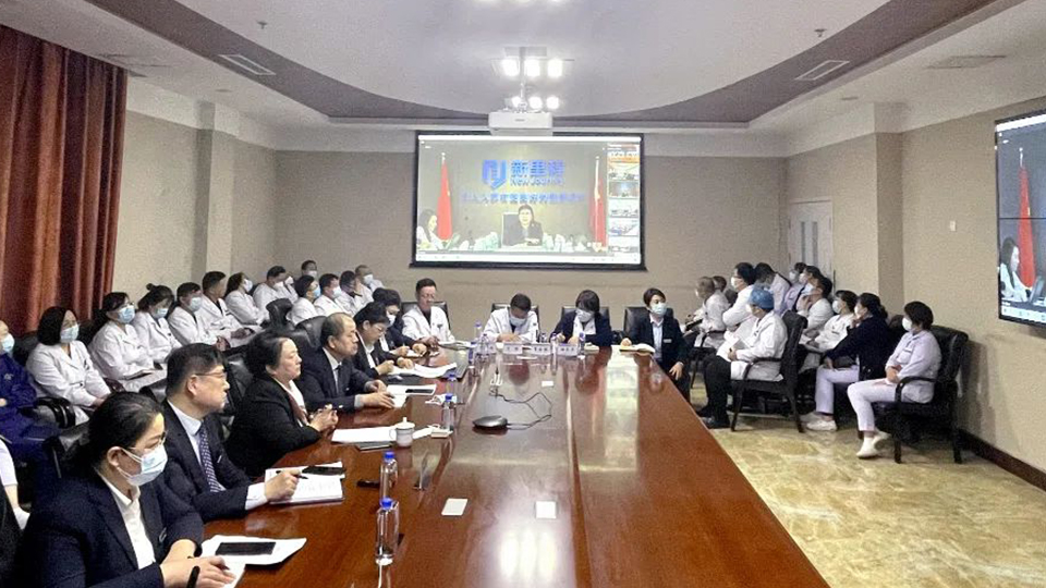 一刻不耽擱，爭當行業(yè)優(yōu)等生——pp電子app官網(wǎng)股份召開2023年醫(yī)療工作部署暨三年高質(zhì)量發(fā)展啟動會